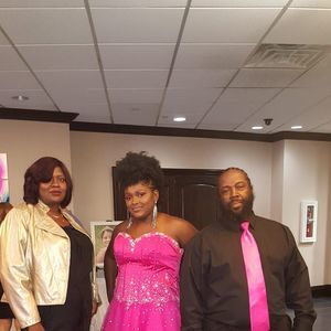 Meet your Posher, Gregory